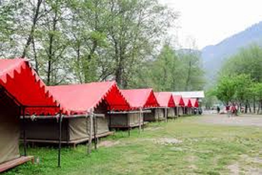 Riverside camping tents near the Ganga in Rishikesh
